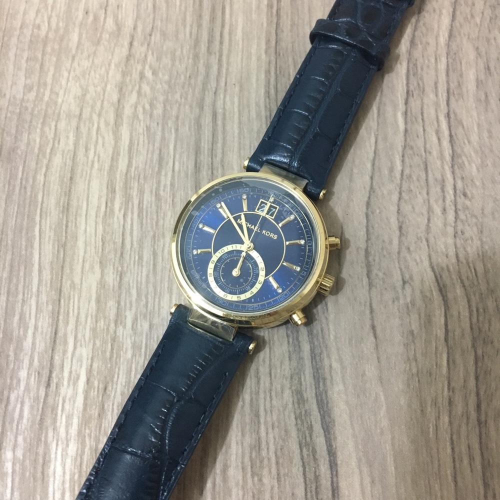 NEW MICHAEL KORS WATCH 💙